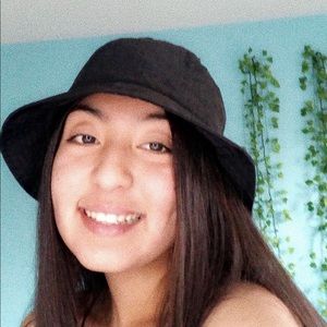 Meet your Posher, Micaela